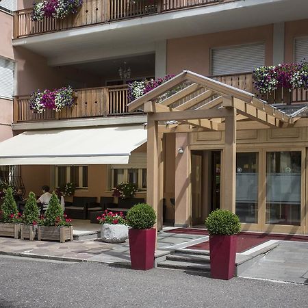 Park Hotel Sacro Cuore Cavalese Esterno foto