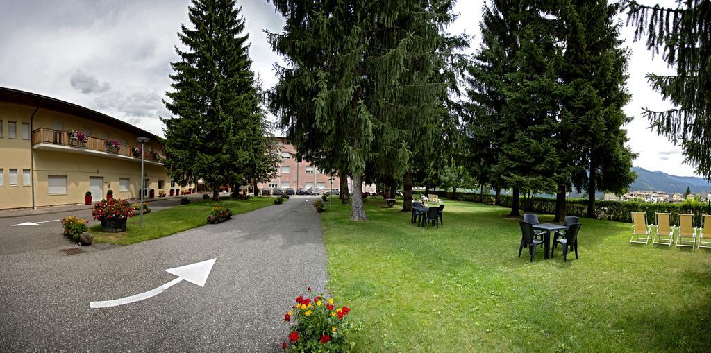 Park Hotel Sacro Cuore Cavalese Esterno foto